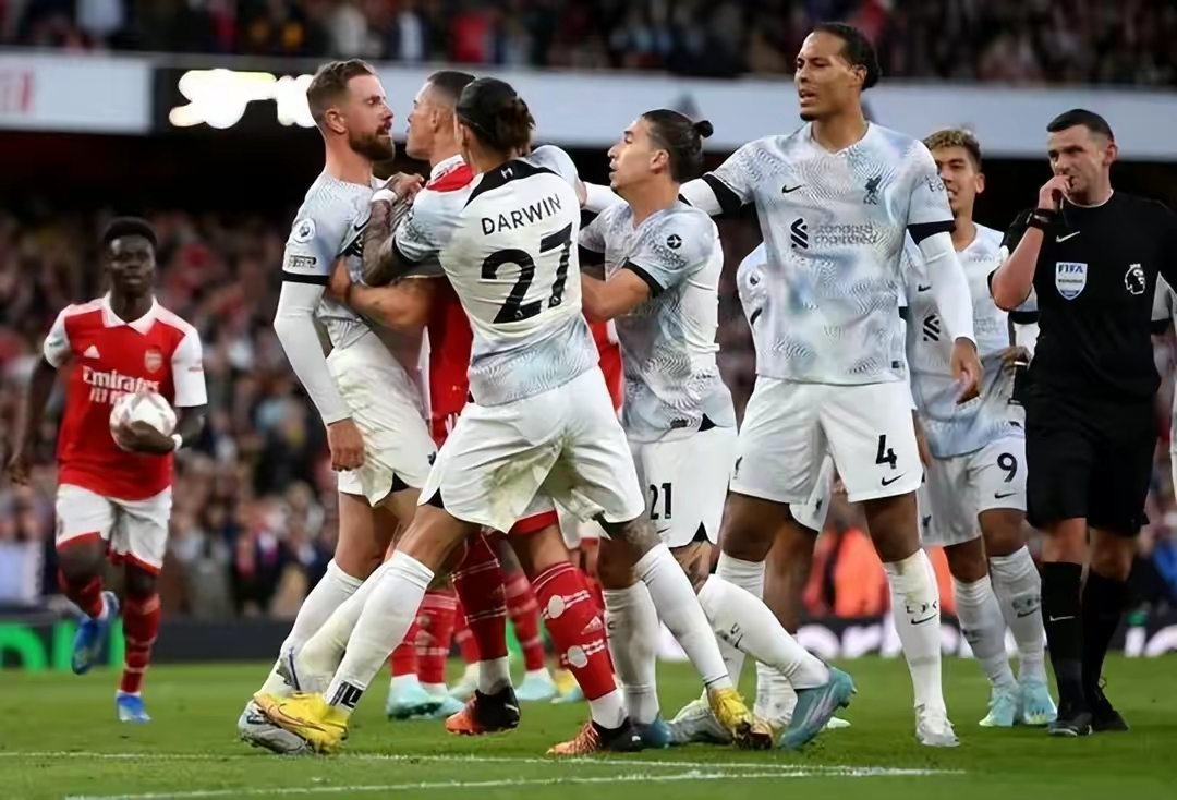 亚博官网包含利物浦回应争议备战法甲巴特勒与60激战曼联分钟，Rookie在日本队比赛中连败直接炸裂的词条