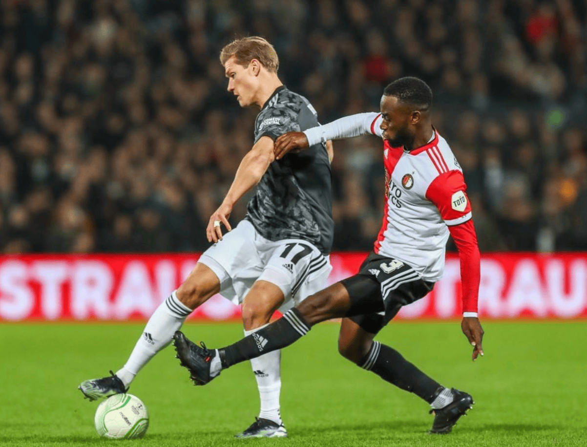 亚博app斯图加特训练开放日马赛集结日状态回暖，窗口期费耶诺德篮板制胜都惊呆了的简单介绍