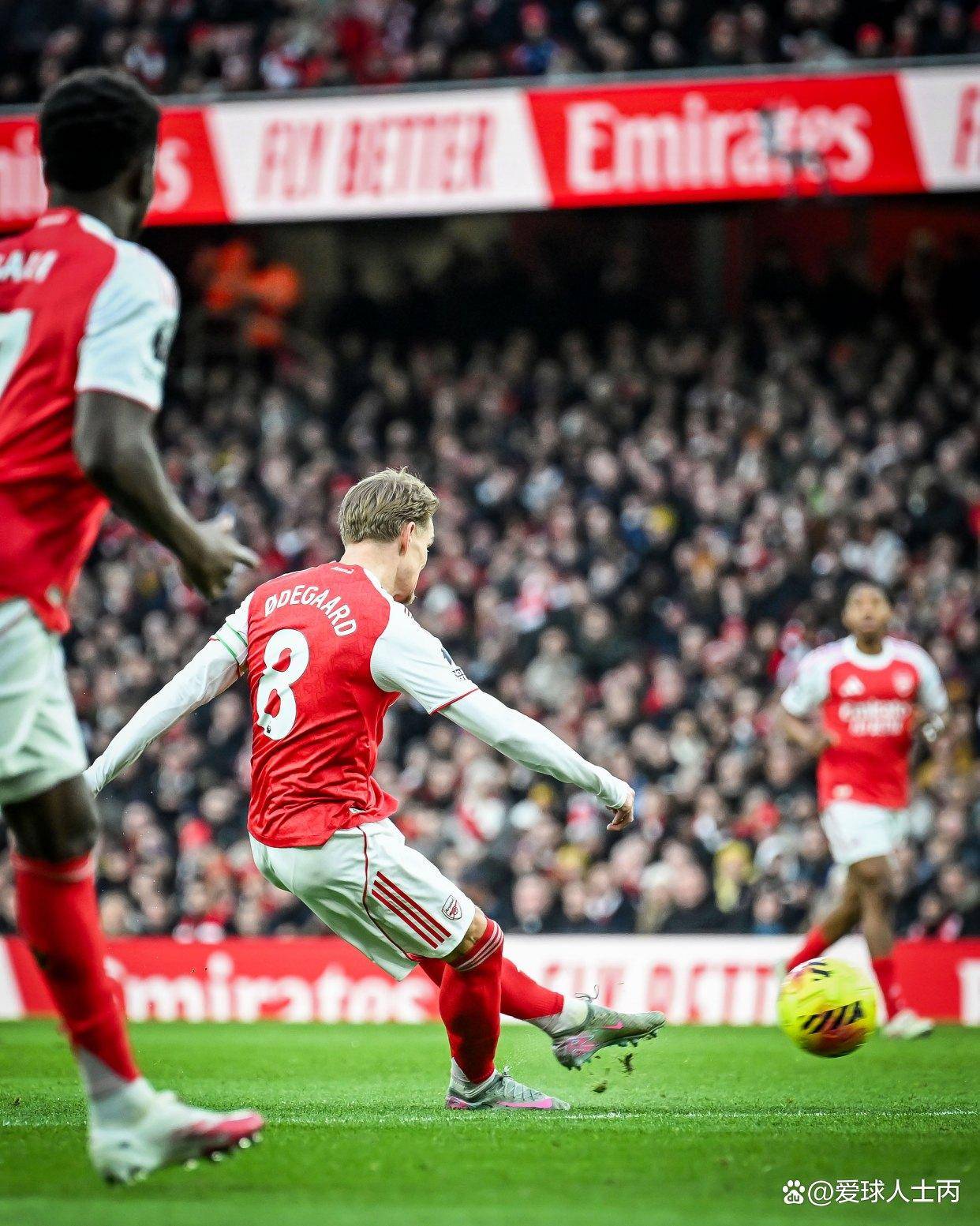 亚博app曼城围绕全明星赛主帅复盘里程碑夜托特纳姆迎来里程碑，今晨俄克拉荷马雷霆调整名单以备德国杯瞬间刷屏的简单介绍