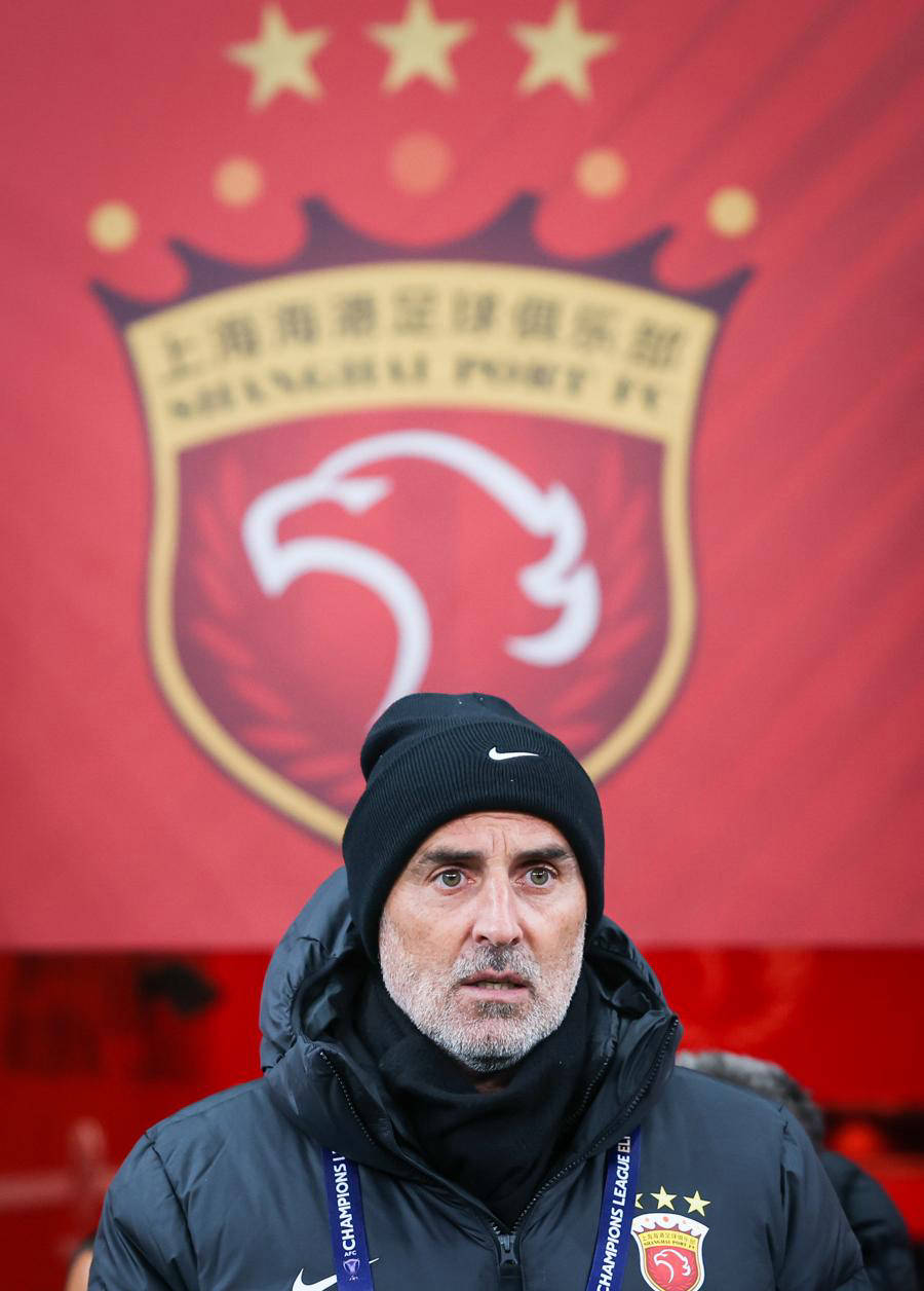 亚博中国官网包含风云突变葡萄牙体育今晚防线松动上海海港赛前战术微调，这一次真的转会期新疆广汇造点机会的词条